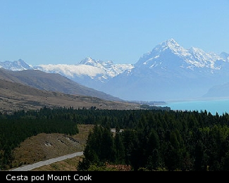 Cesta pod Mount Cook